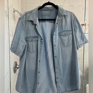 Calvin Klein Short Sleeve Button Down Size Large Denim